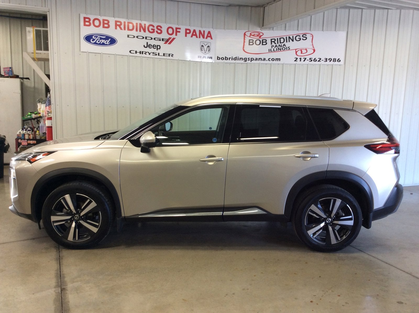 Used 2021 Nissan Rogue SL with VIN JN8AT3CB6MW241532 for sale in Pana, IL