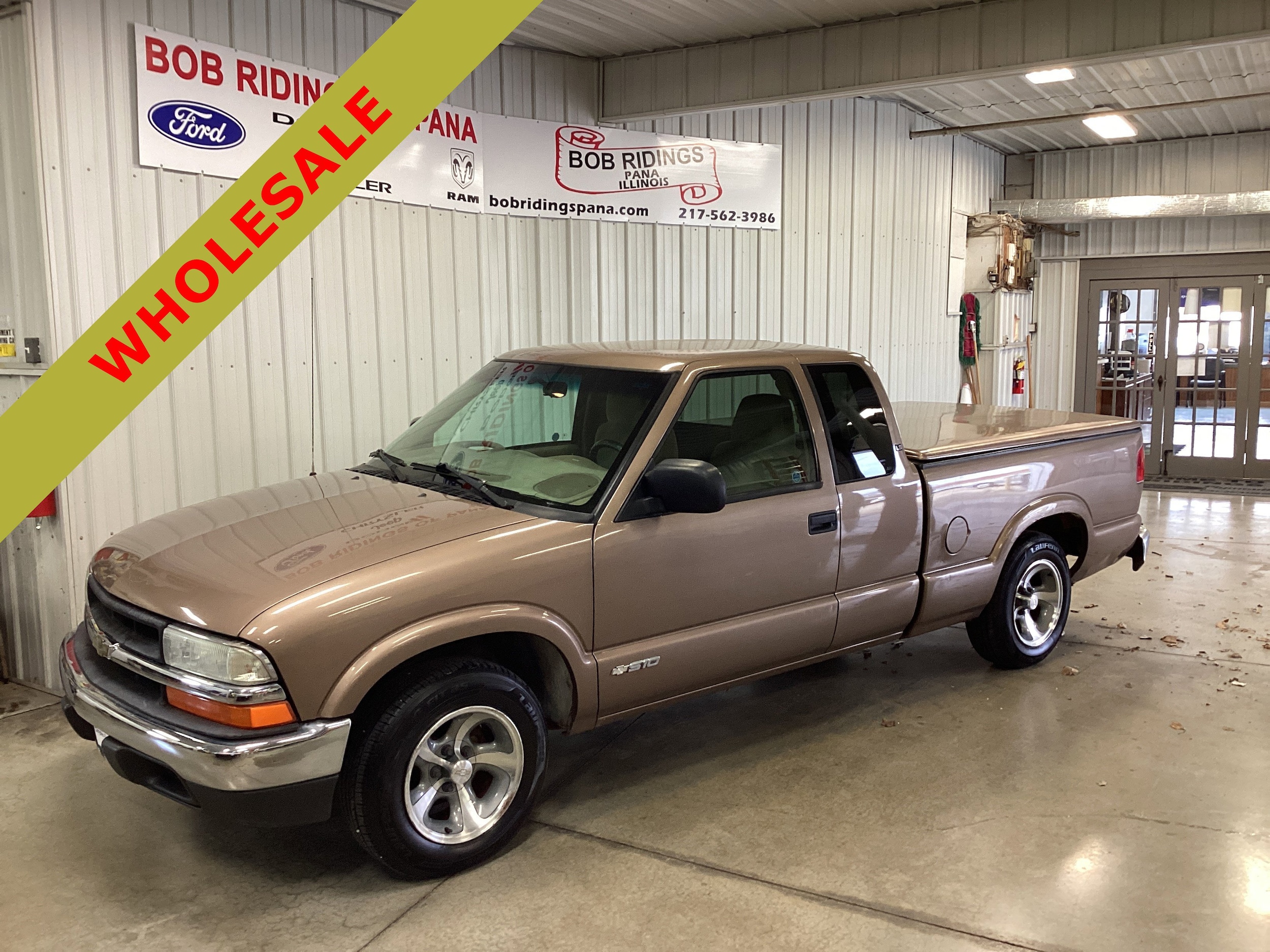 2002 Chevrolet S-10 LS