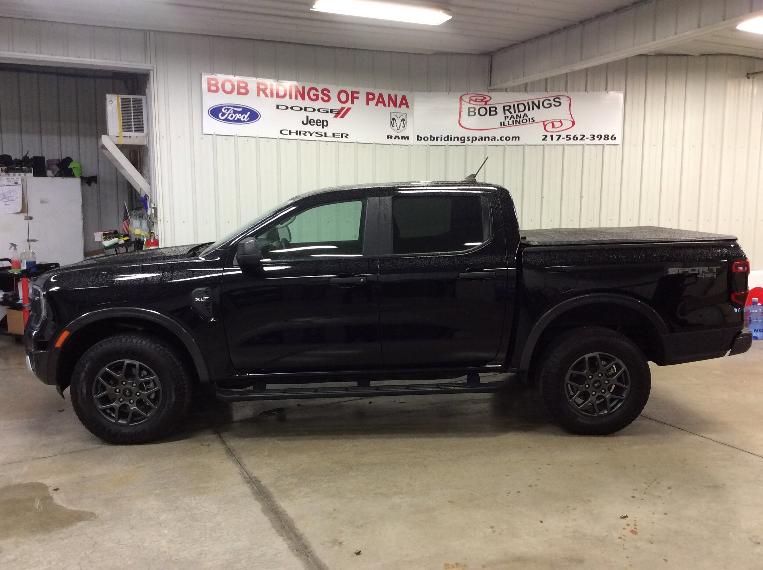 2024 Ford Ranger XLT photo 2