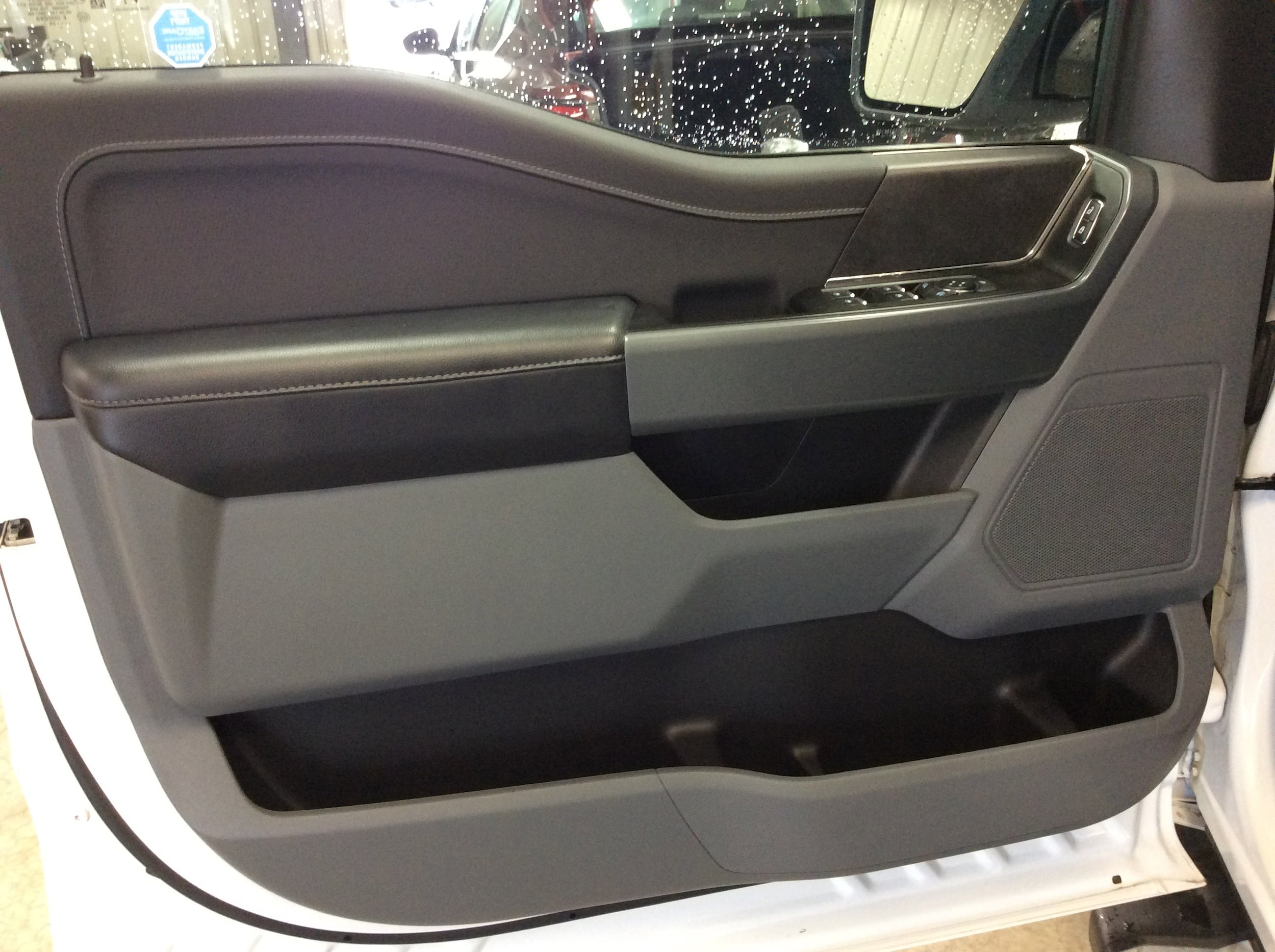 2024 Ford F-150 XLT - Photo 13