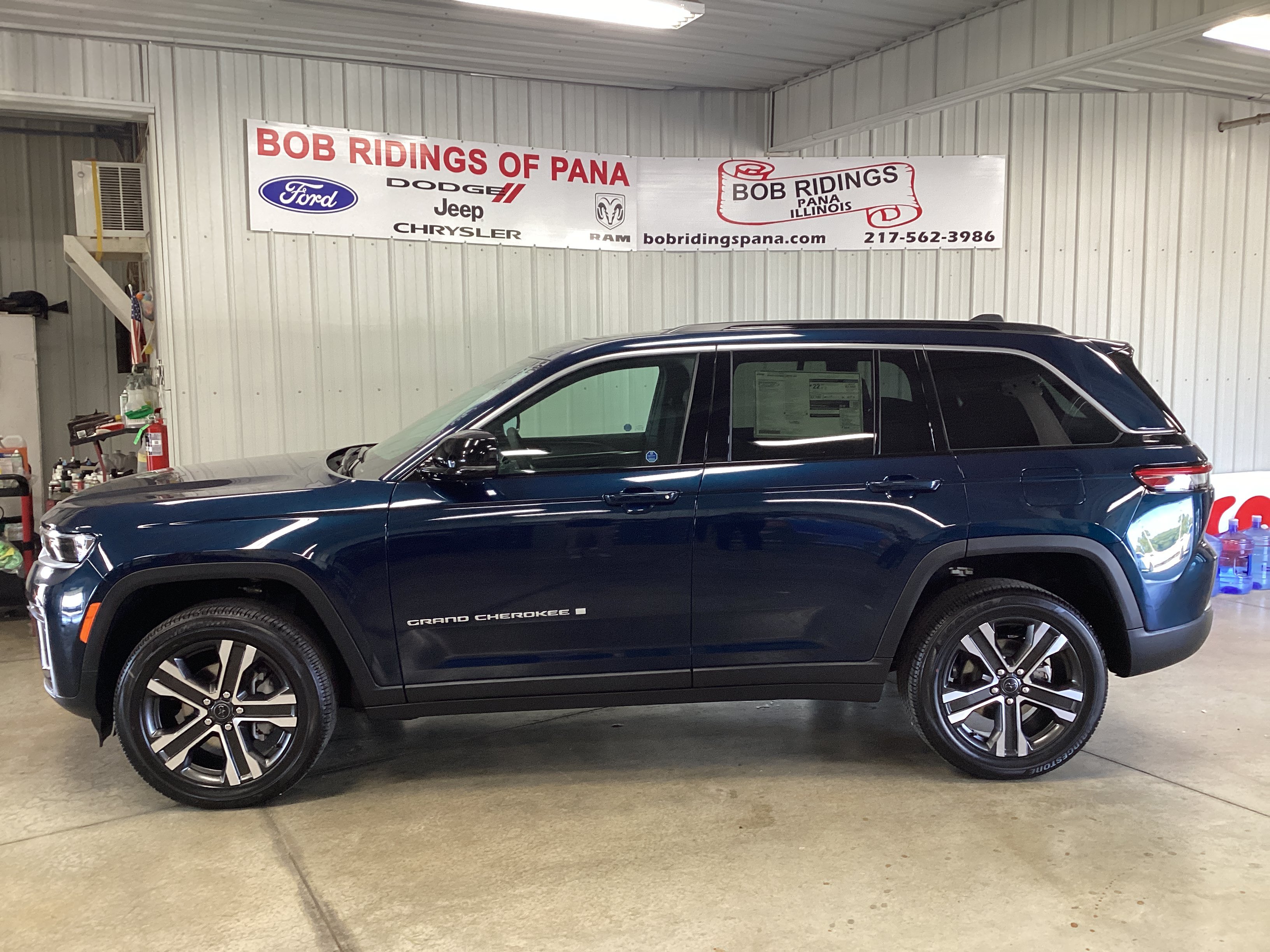 New 2027 Jeep Grand Cherokee Limited SUV