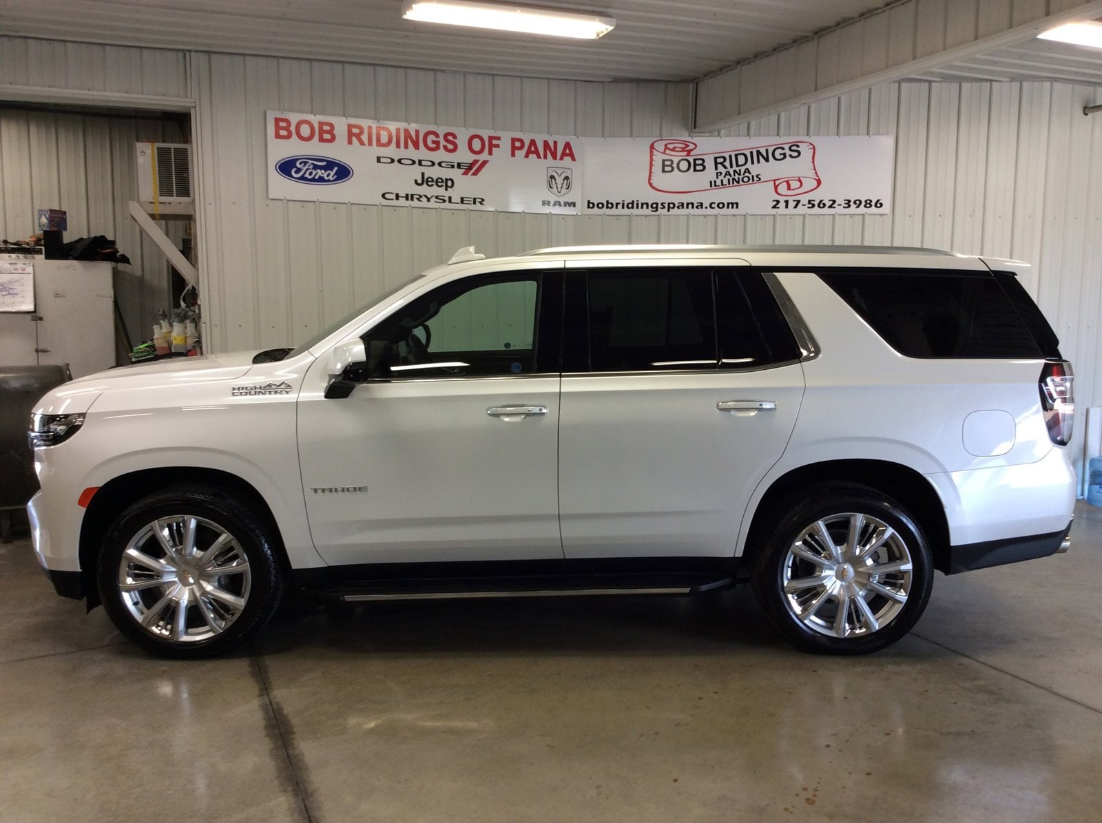 Used 2023 Chevrolet Tahoe High Country with VIN 1GNSKTKL0PR337065 for sale in Pana, IL