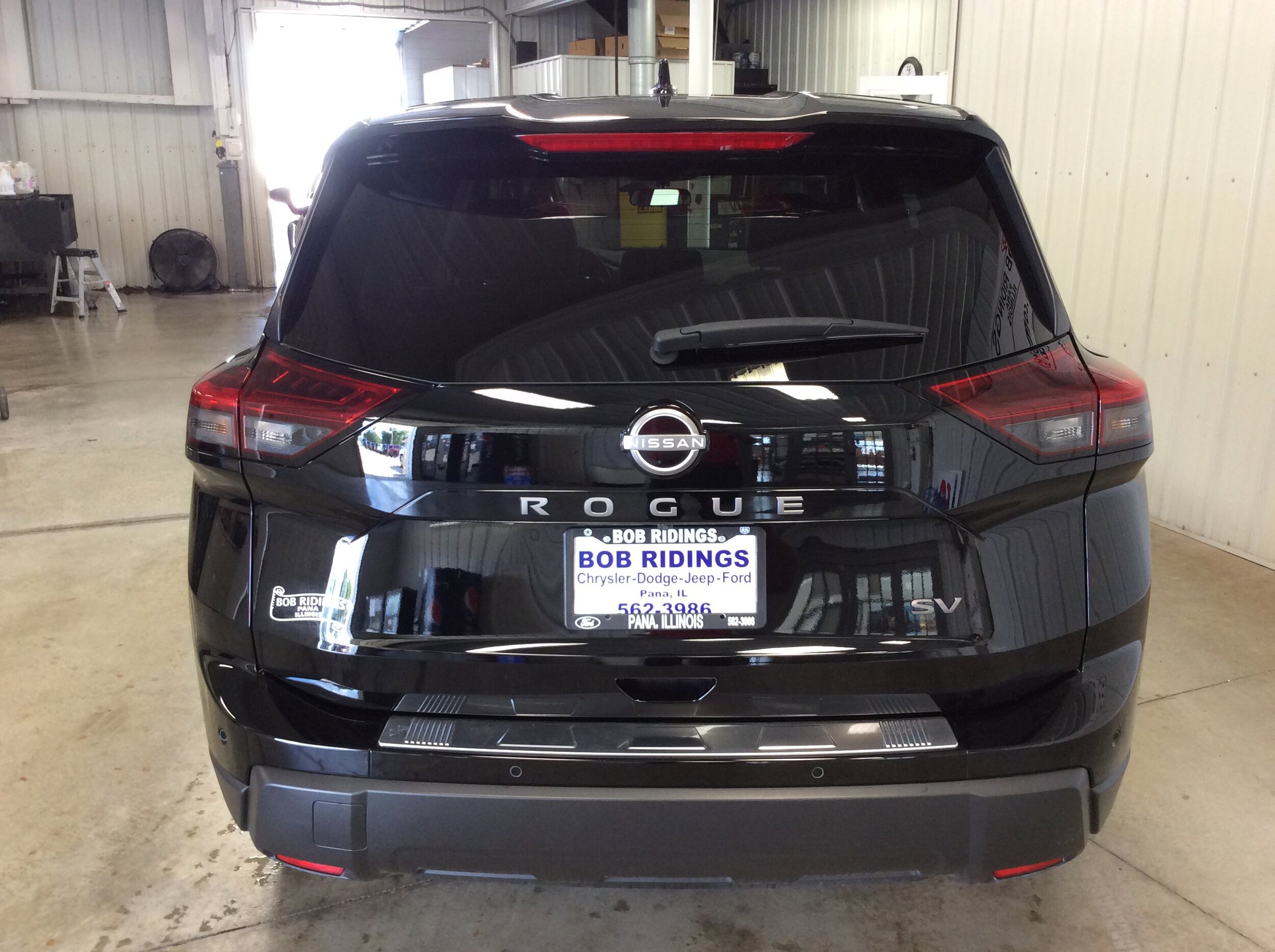 2024 Nissan Rogue SV photo 4