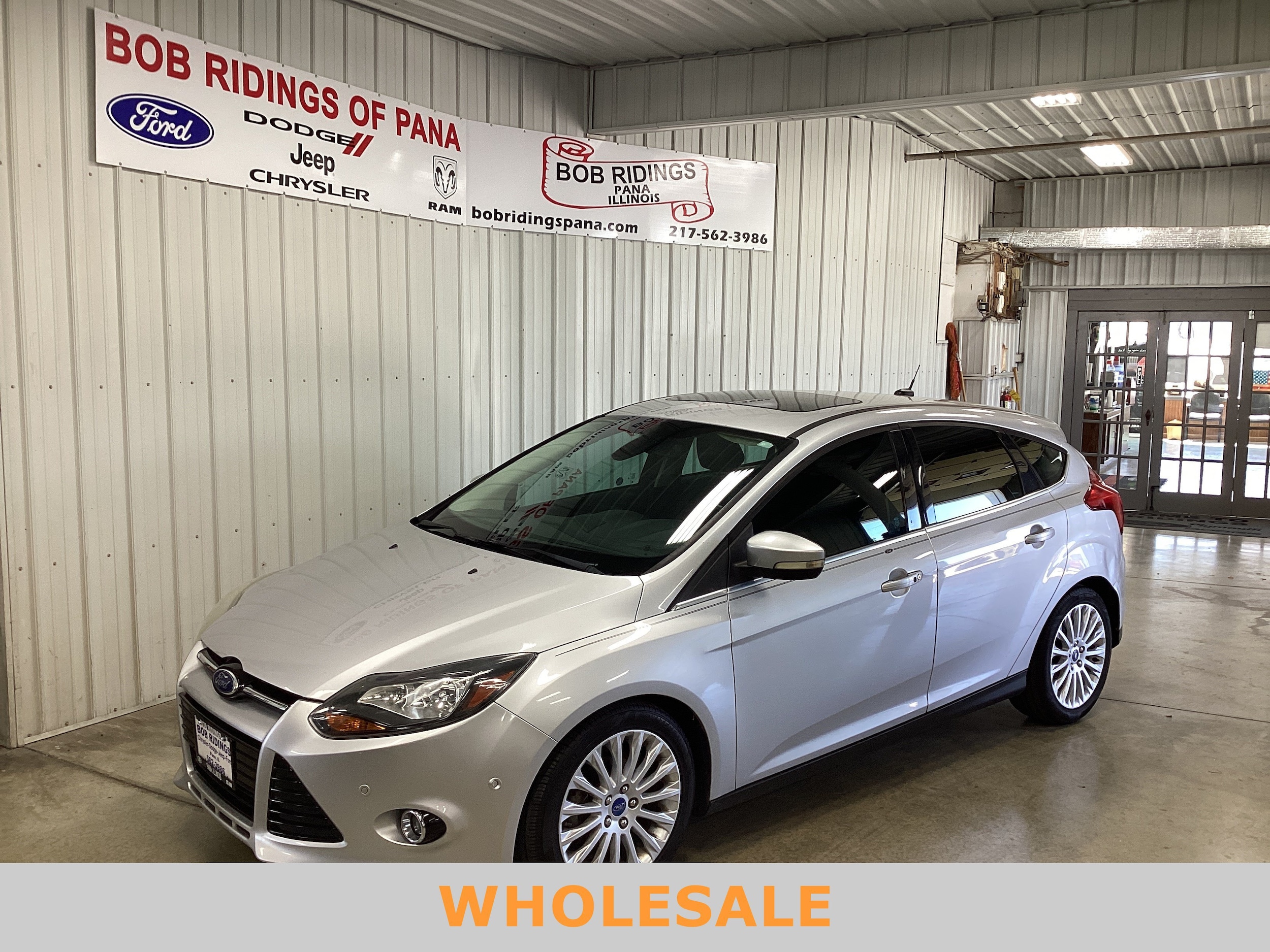 2012 Ford Focus 5 Door Hatch Titanium's photo