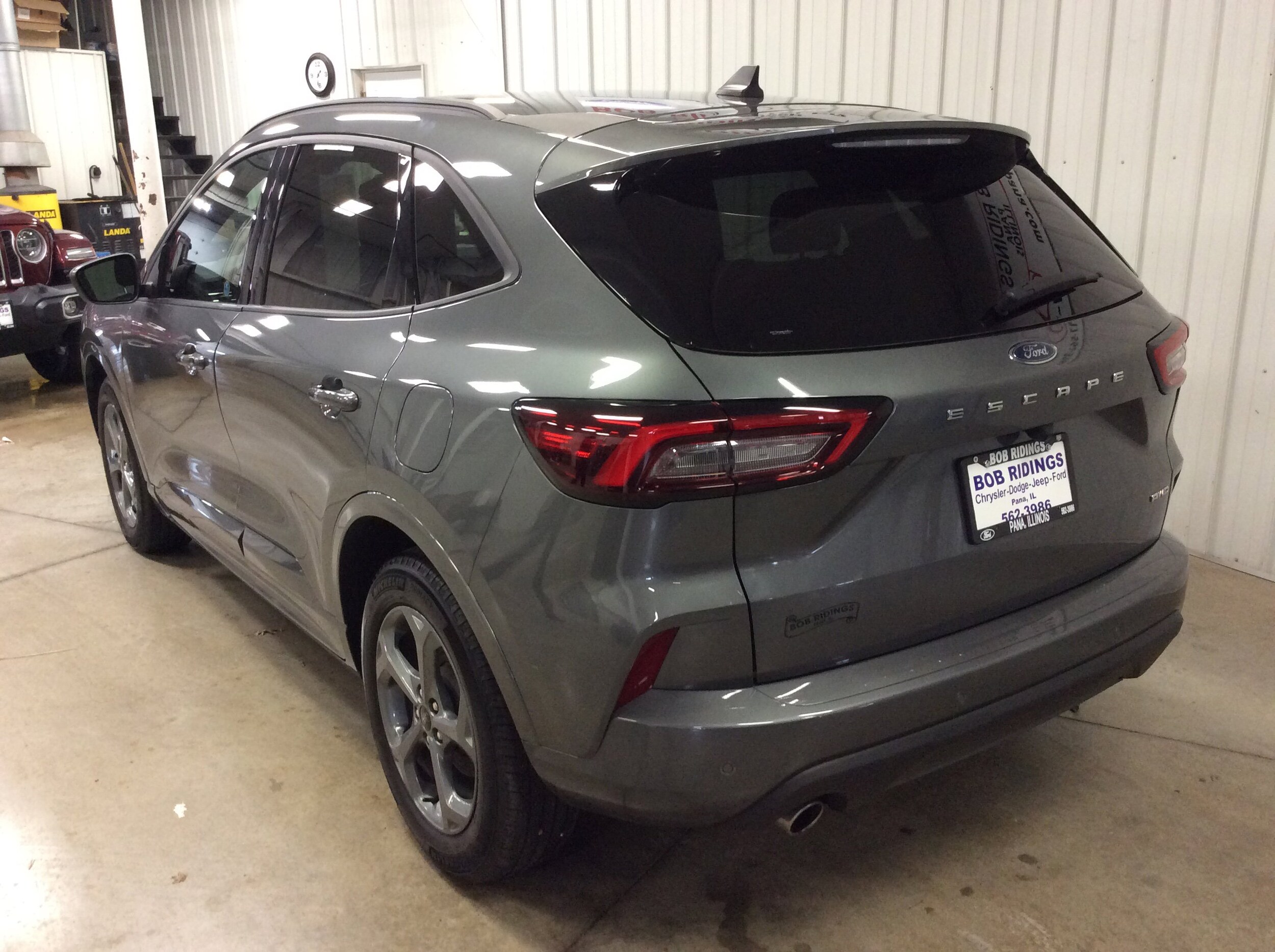2023 Ford Escape ST-Line photo 3