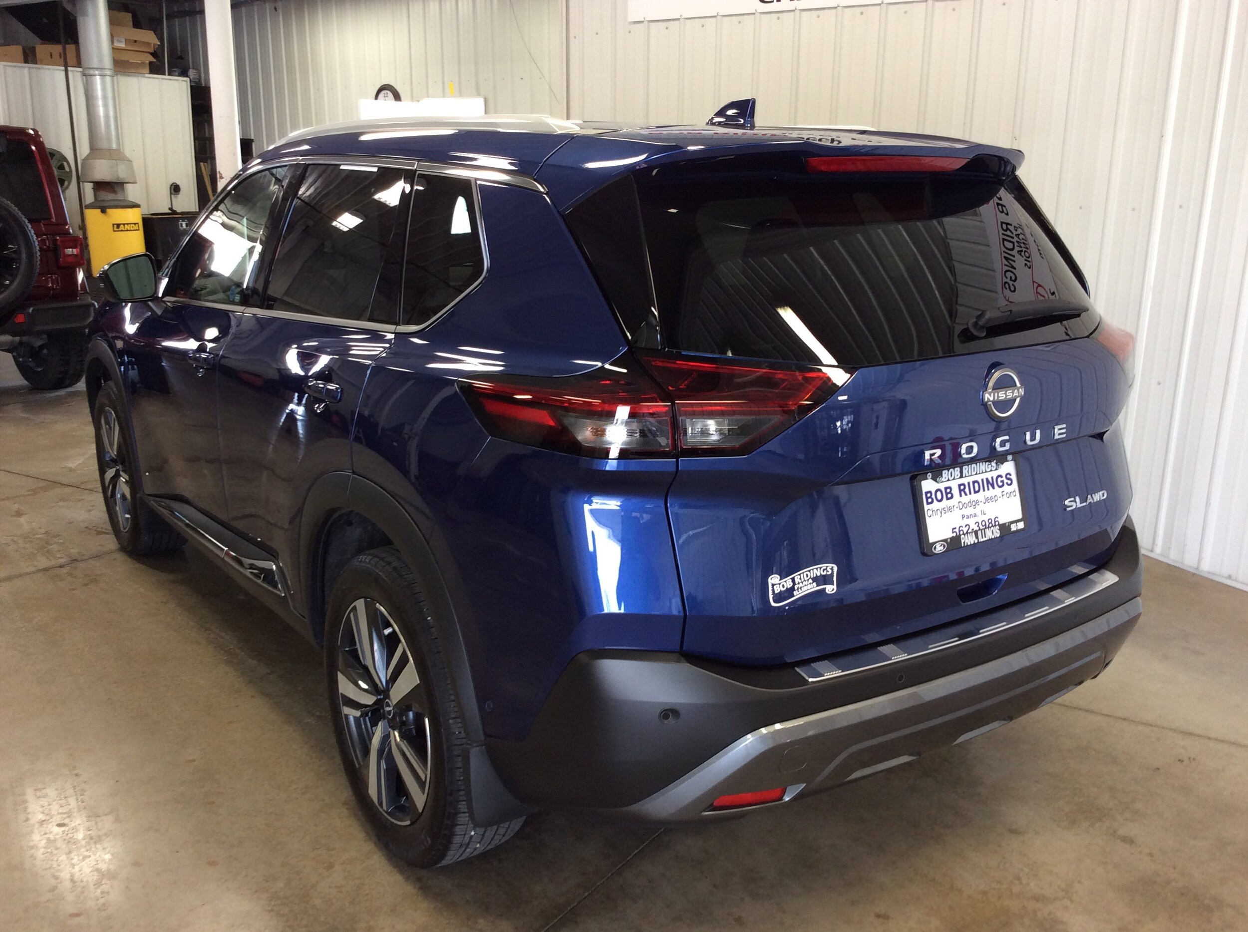2023 Nissan Rogue SL photo 4