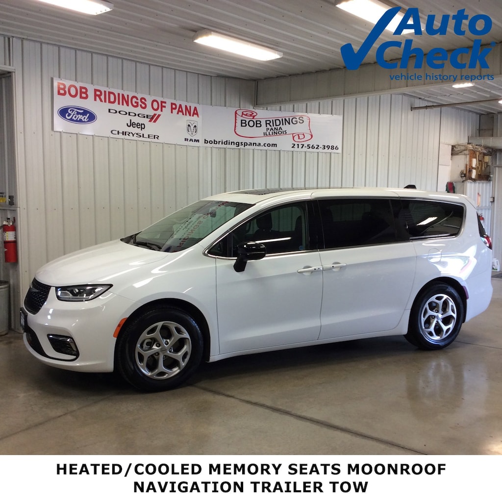 Used 2024 Chrysler Pacifica Limited Van Passenger Van