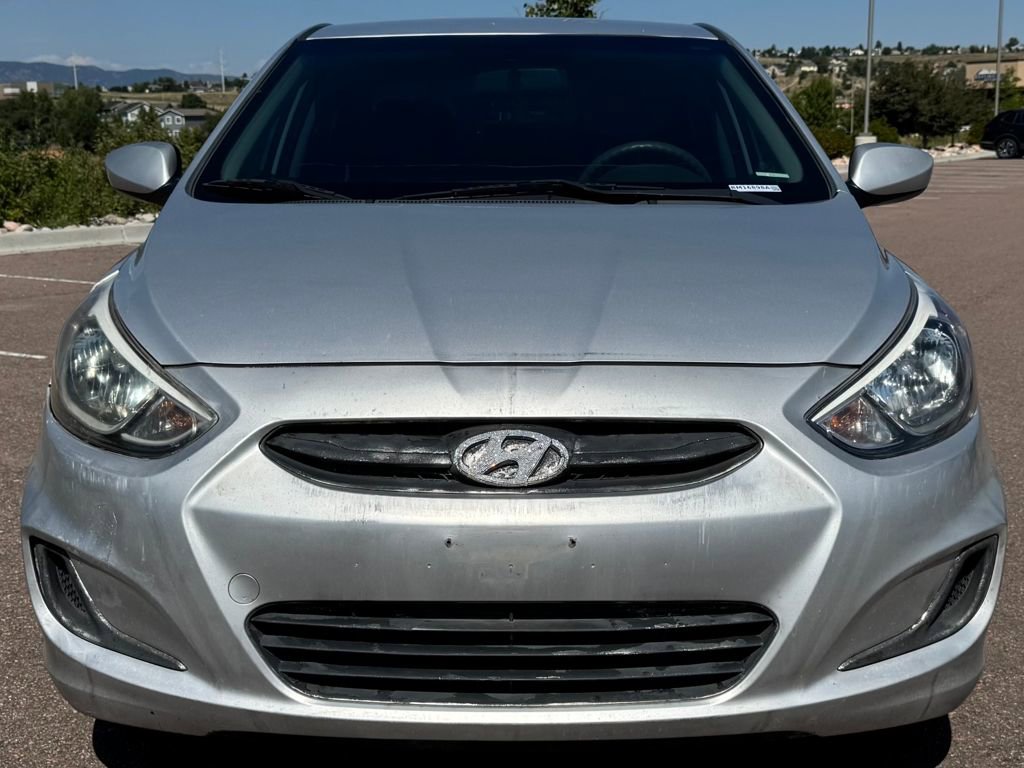 2017 Hyundai Accent SE photo 2
