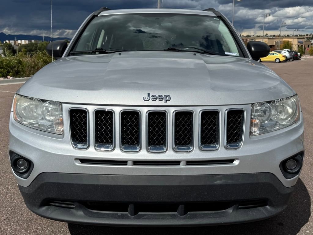 2011 Jeep Compass Base photo 2