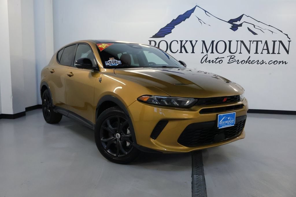 Acapulco Gold 2024 Dodge Hornet SUV / Crossover All-Wheel Drive Automatic