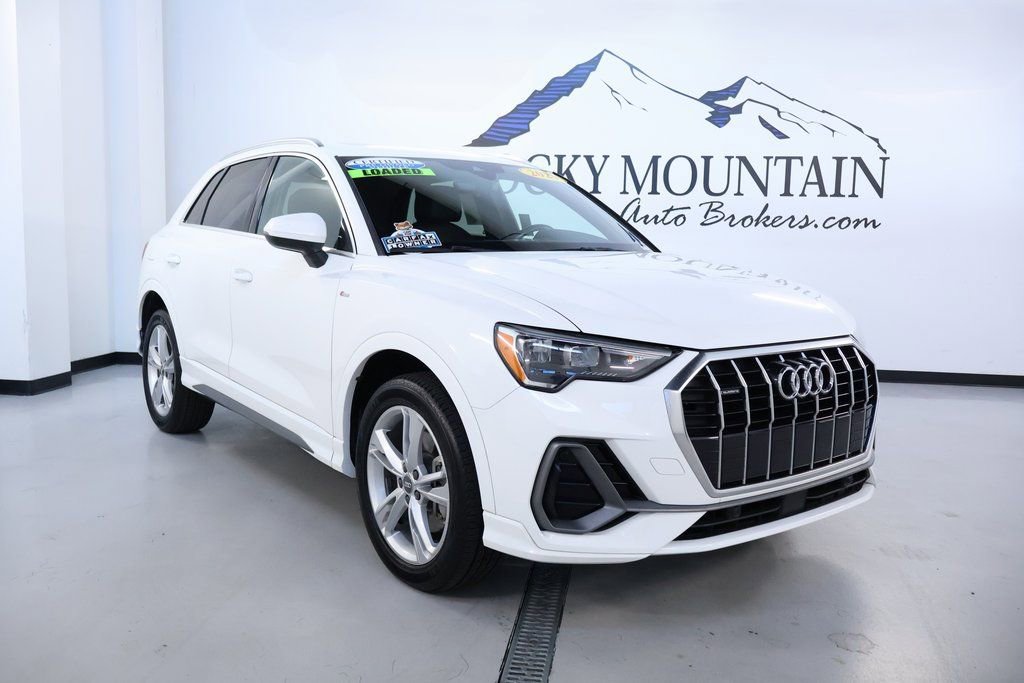 2020 Audi Q3 S Line Premium's photo