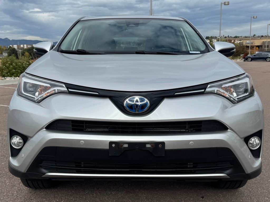2016 Toyota RAV4 Hybrid Limited photo 2