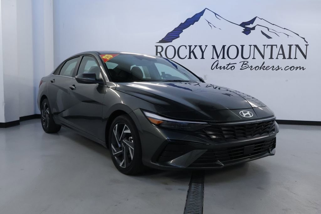 2025 Hyundai Elantra SEL