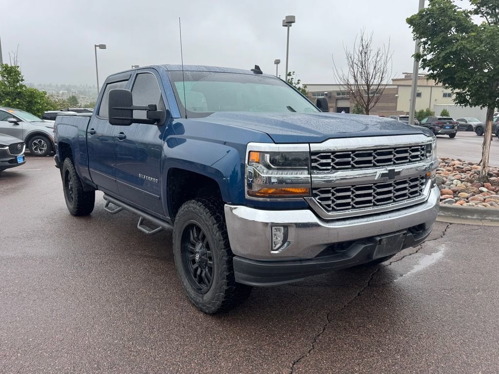 2018 Chevrolet Silverado 1500 LT 4X4 Crew Cab Standard Box's photo