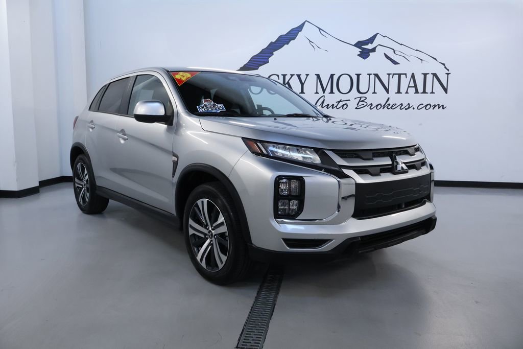 2025 Mitsubishi Outlander Sport 2.0 ES AWC CVT's photo
