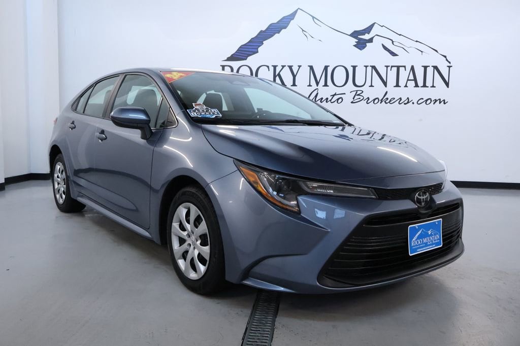 2024 Toyota Corolla LE CVT's photo