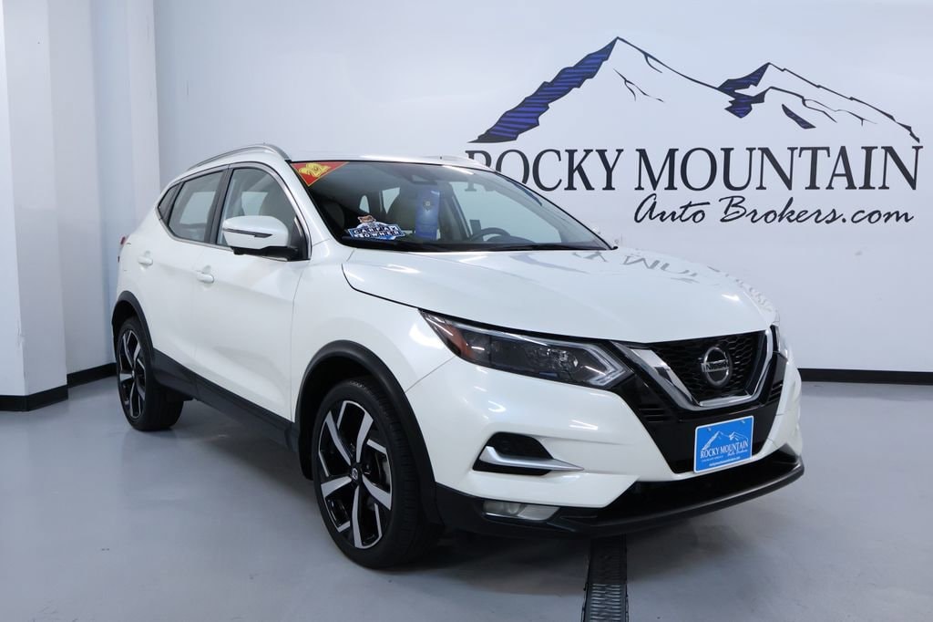 2022 Nissan Rogue Sport SL