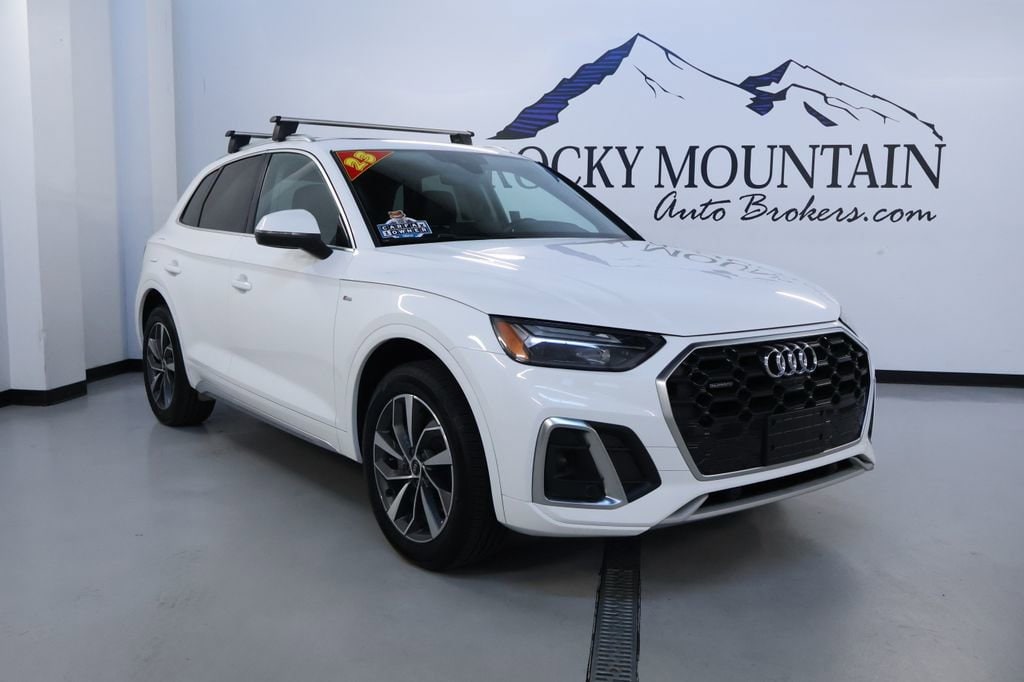 2023 Audi Q5 45 Premium Plus's photo