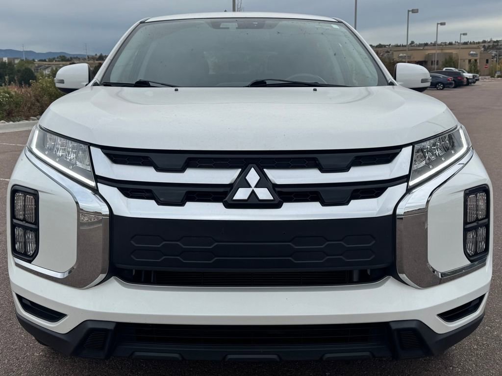 2021 Mitsubishi Outlander Sport LE photo 2