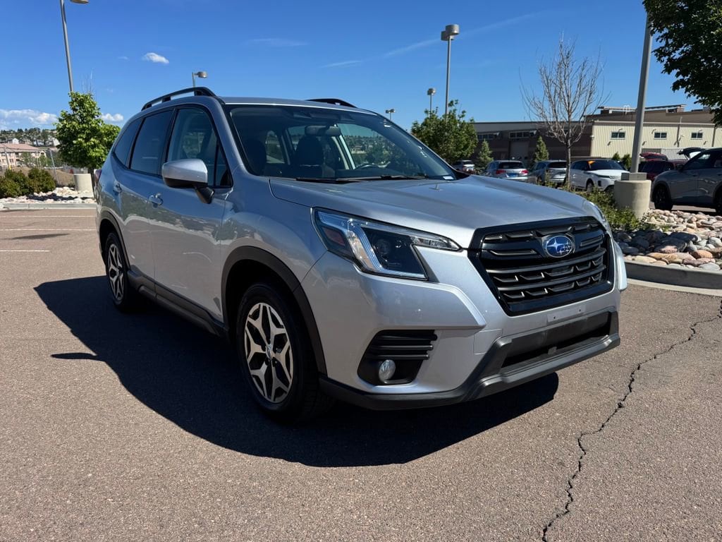 2023 Subaru Forester Premium's photo