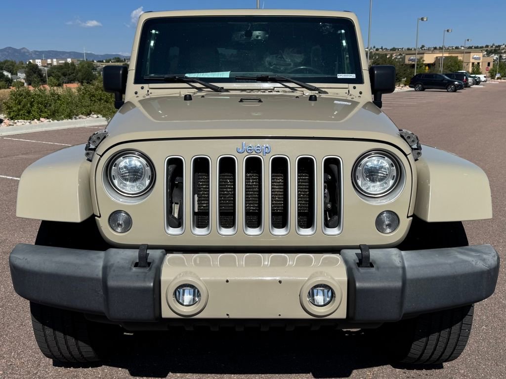 2017 Jeep Wrangler Unlimited Sahara photo 2