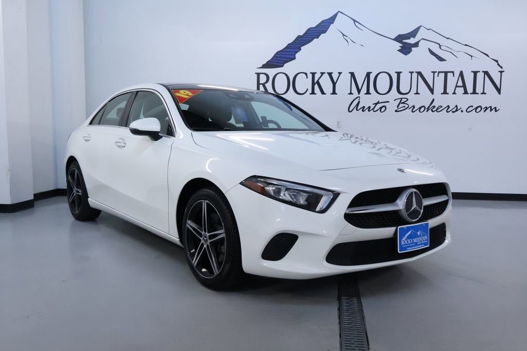 2019 Mercedes-Benz A-Class A220 4MATIC's photo