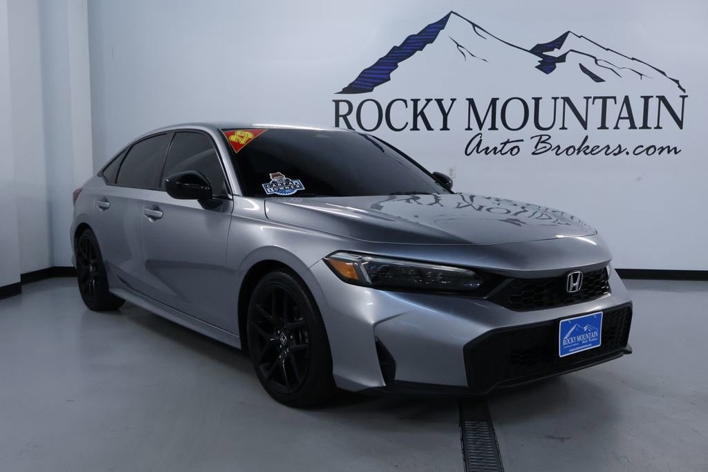 2025 Honda Civic Sport CVT's photo