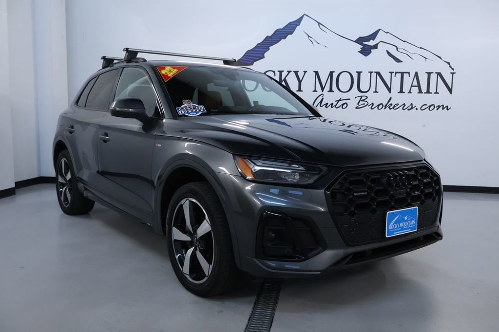 2022 Audi Q5 Premium Plus's photo