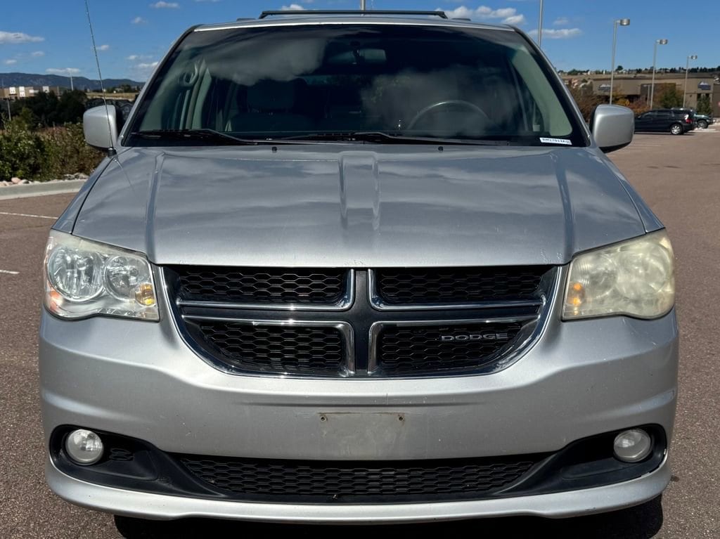 2011 Dodge Grand Caravan Crew photo 2