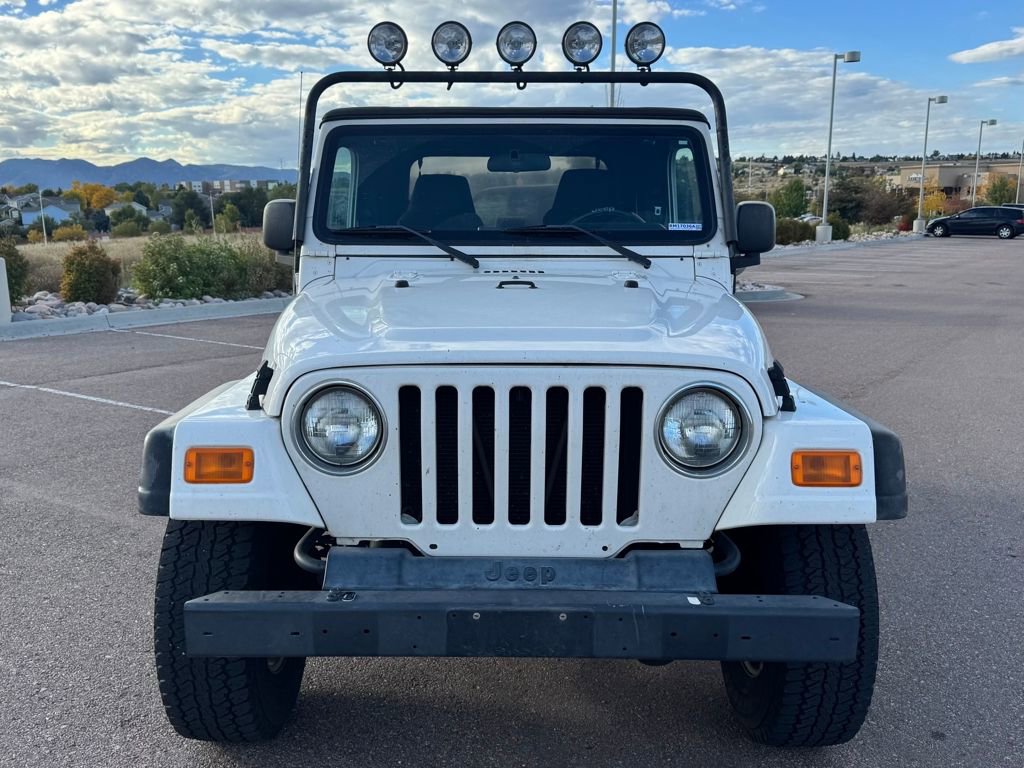 2005 Jeep Wrangler X photo 2