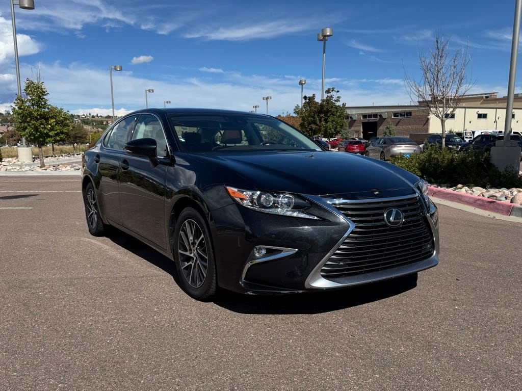 2017 Lexus ES