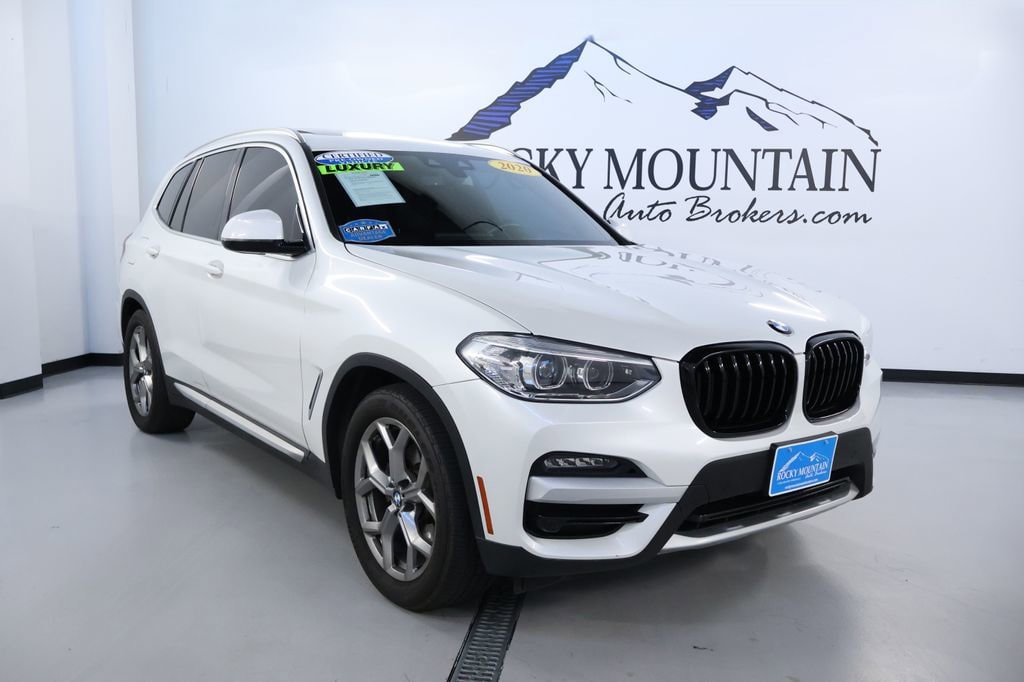 2020 BMW X3 30e's photo