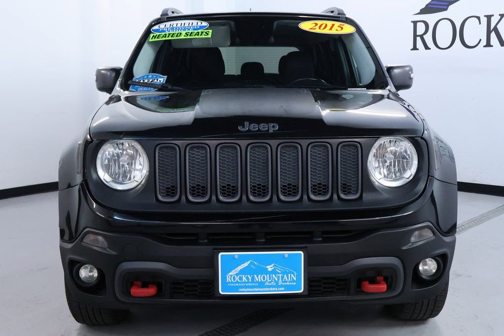 2015 Jeep Renegade Trailhawk photo 2