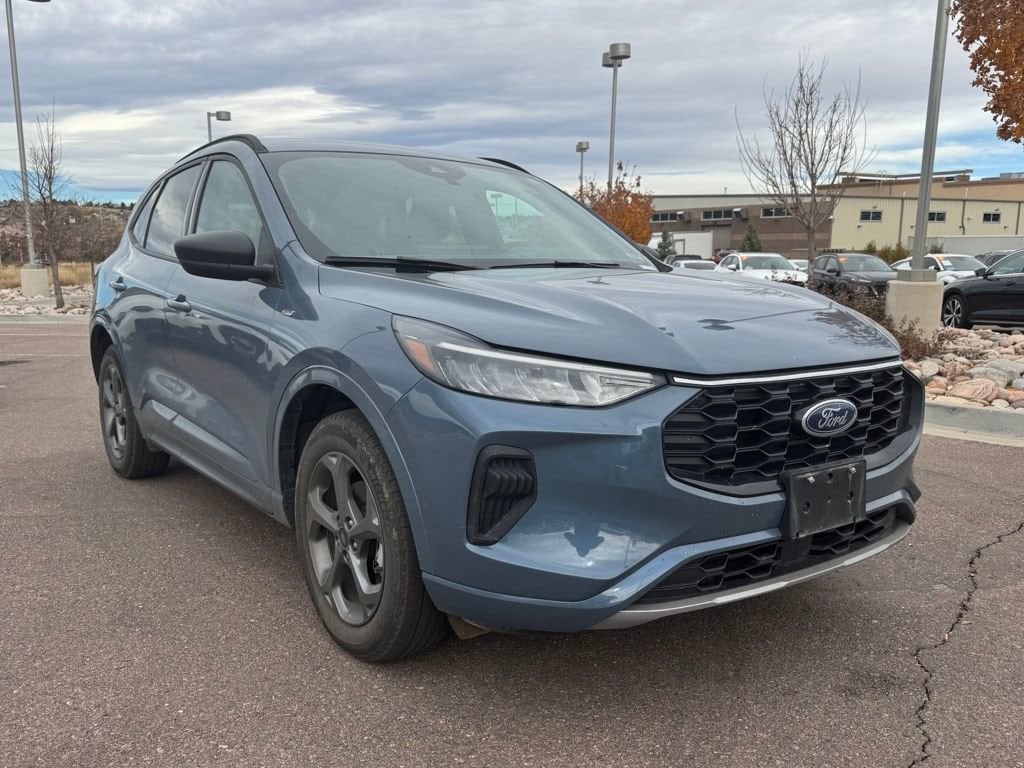 2023 Ford Escape ST-Line's photo