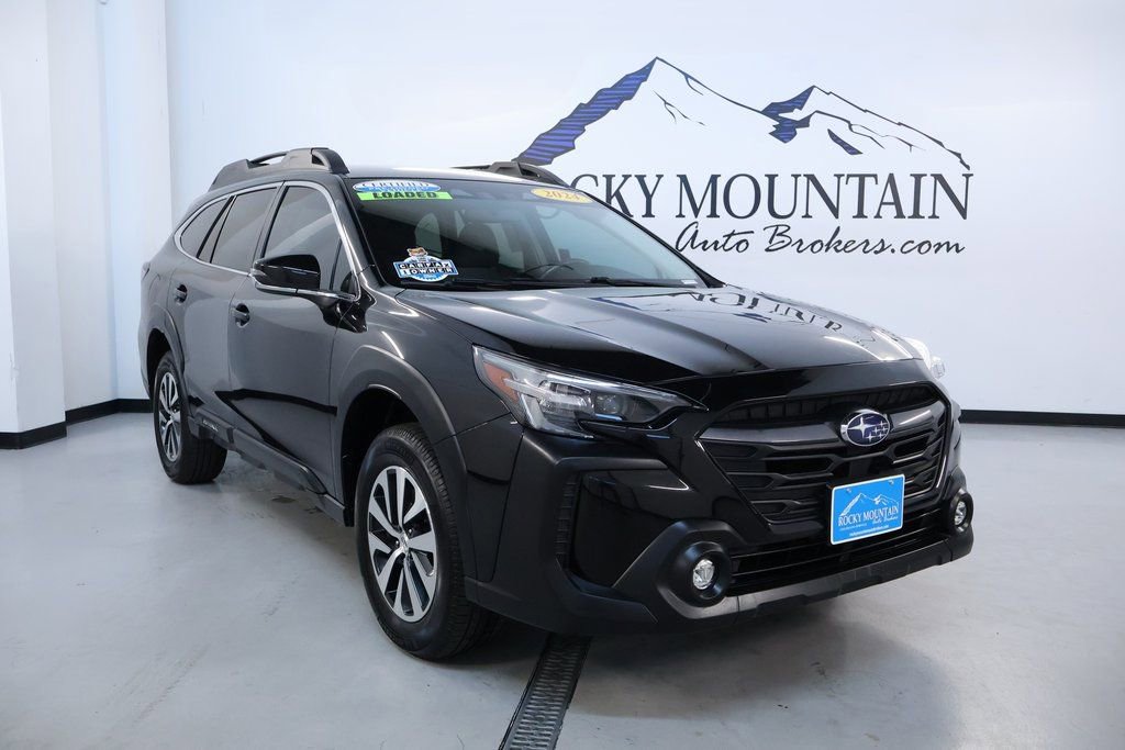2024 Subaru Outback Premium's photo