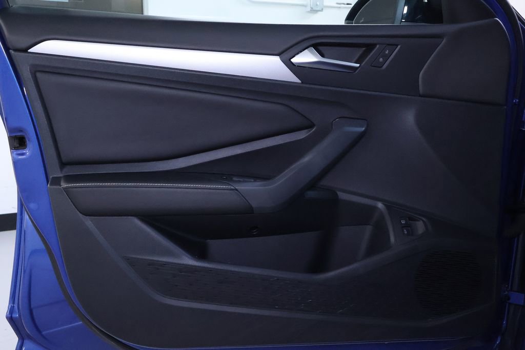 2022 Volkswagen Jetta Sport - Photo 11