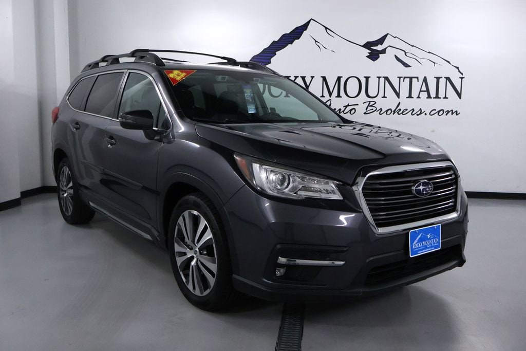 2022 Subaru Ascent Limited's photo