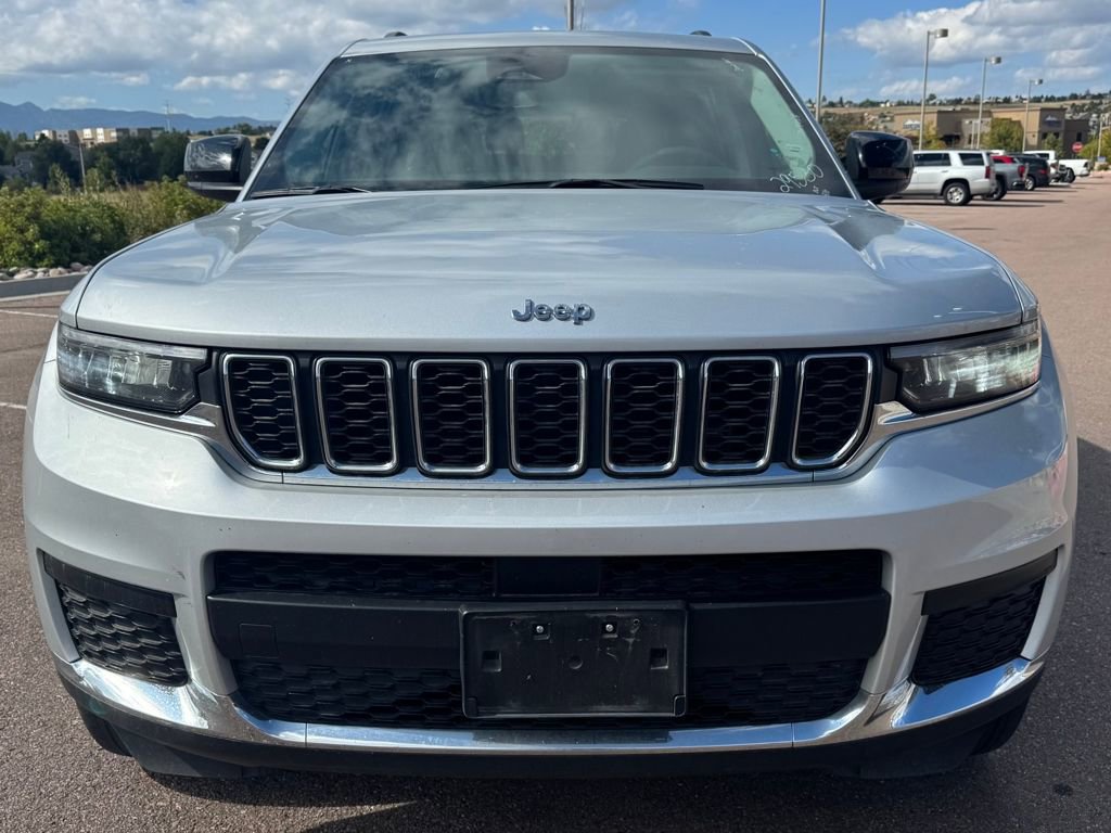 2023 Jeep Grand Cherokee Laredo Altitude photo 2