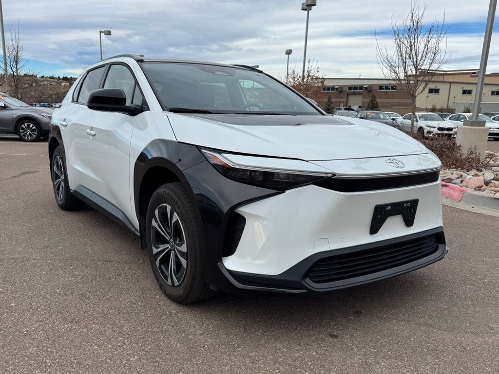 2024 Toyota bZ4X XLE's photo