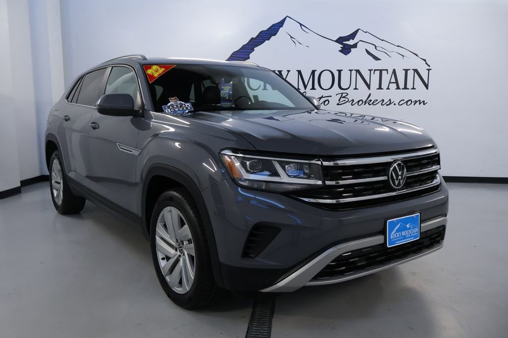2022 Volkswagen Atlas Cross Sport SE w/Tech