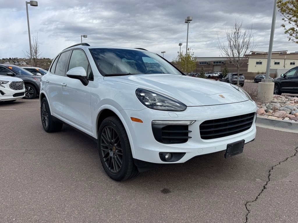 2017 Porsche Cayenne Platinum Edition
