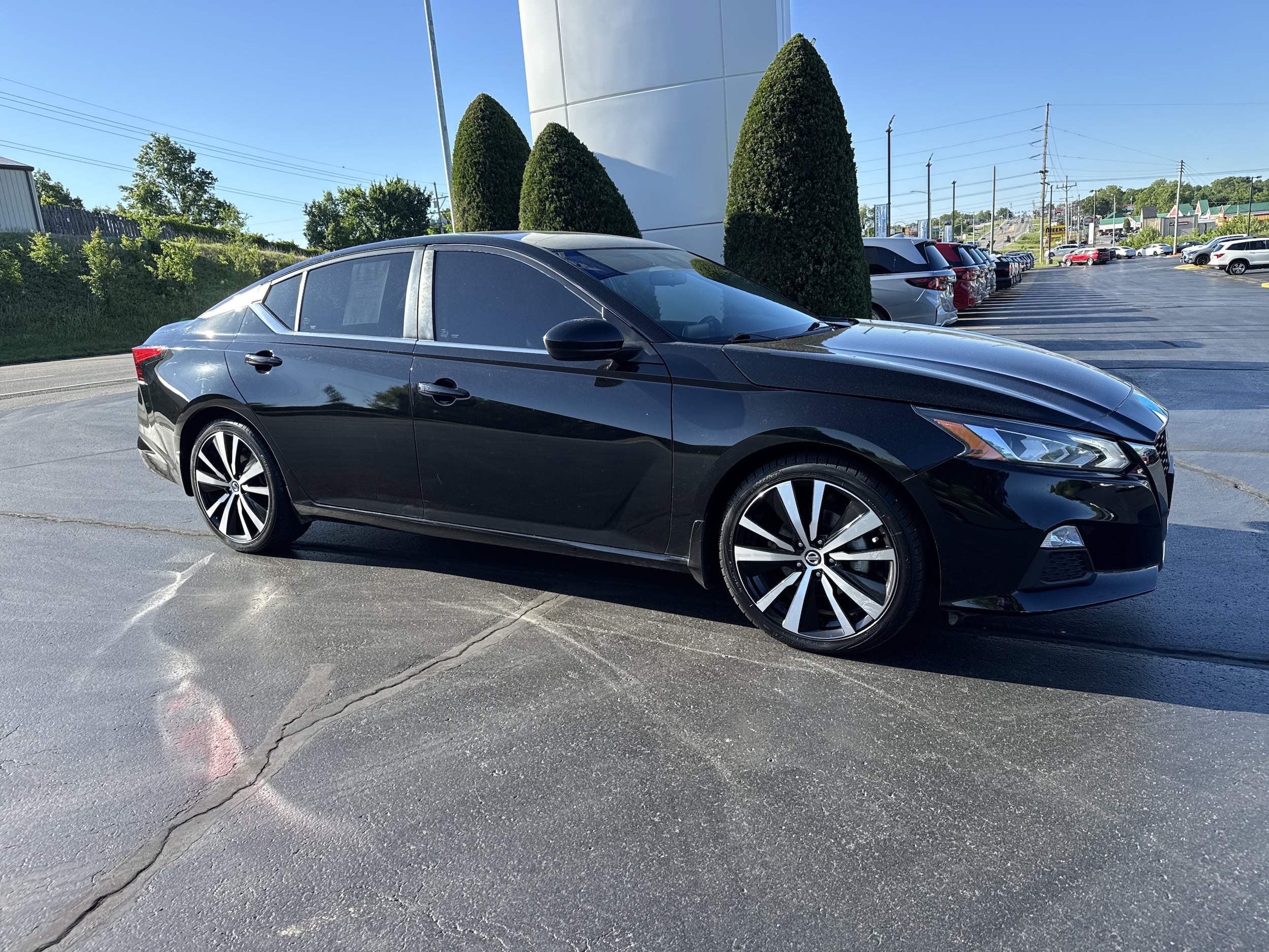 2022 Nissan Altima 2.5 SR's photo