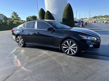 2022 Nissan Altima 2.5 SR Sedan