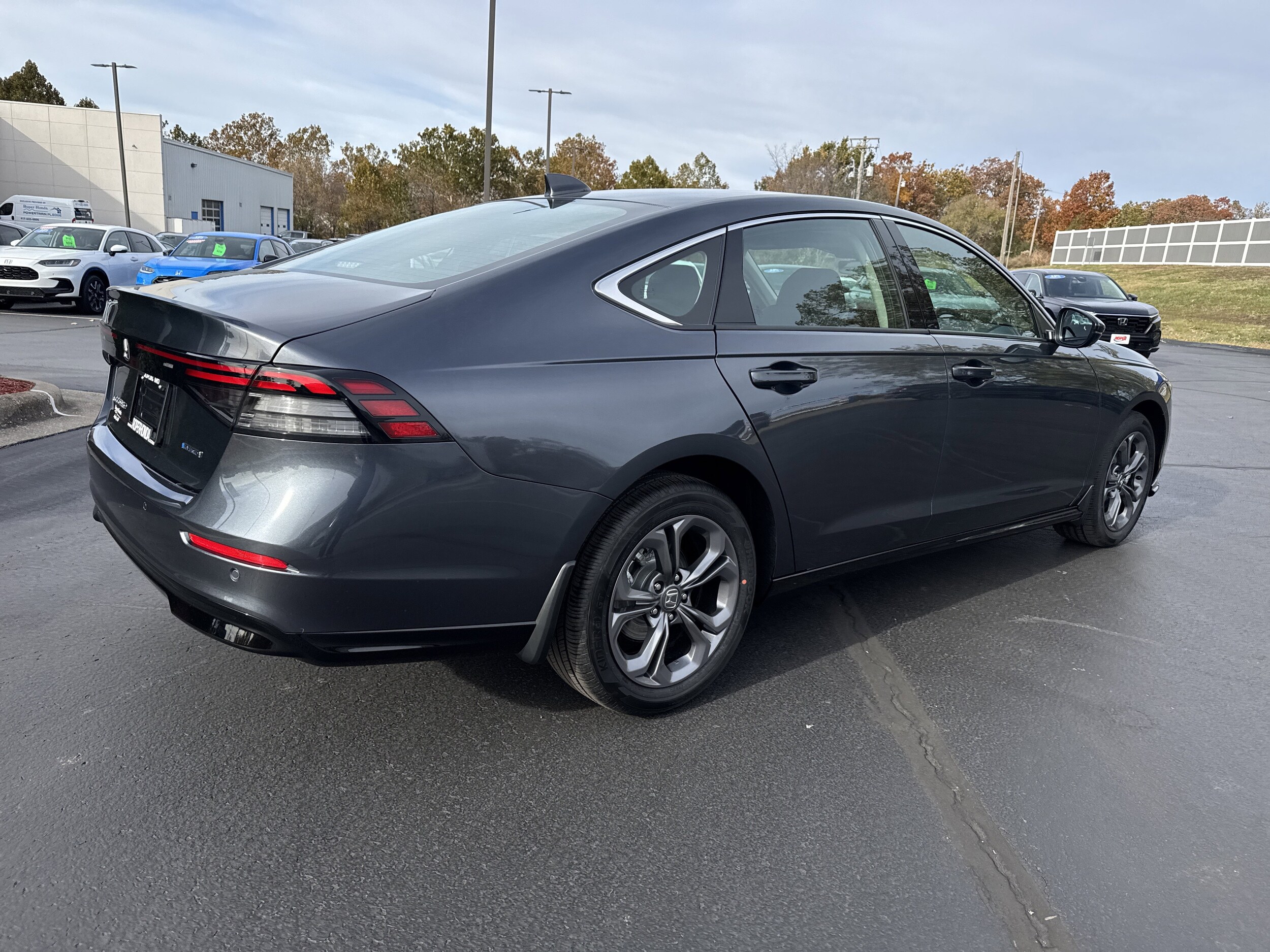 2025 Honda Accord Hybrid EX-L photo 4