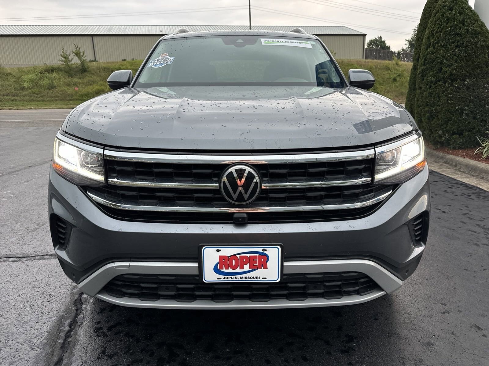 Used 2021 Volkswagen Atlas SEL Premium with VIN 1V2TR2CA3MC573013 for sale in Joplin, MO