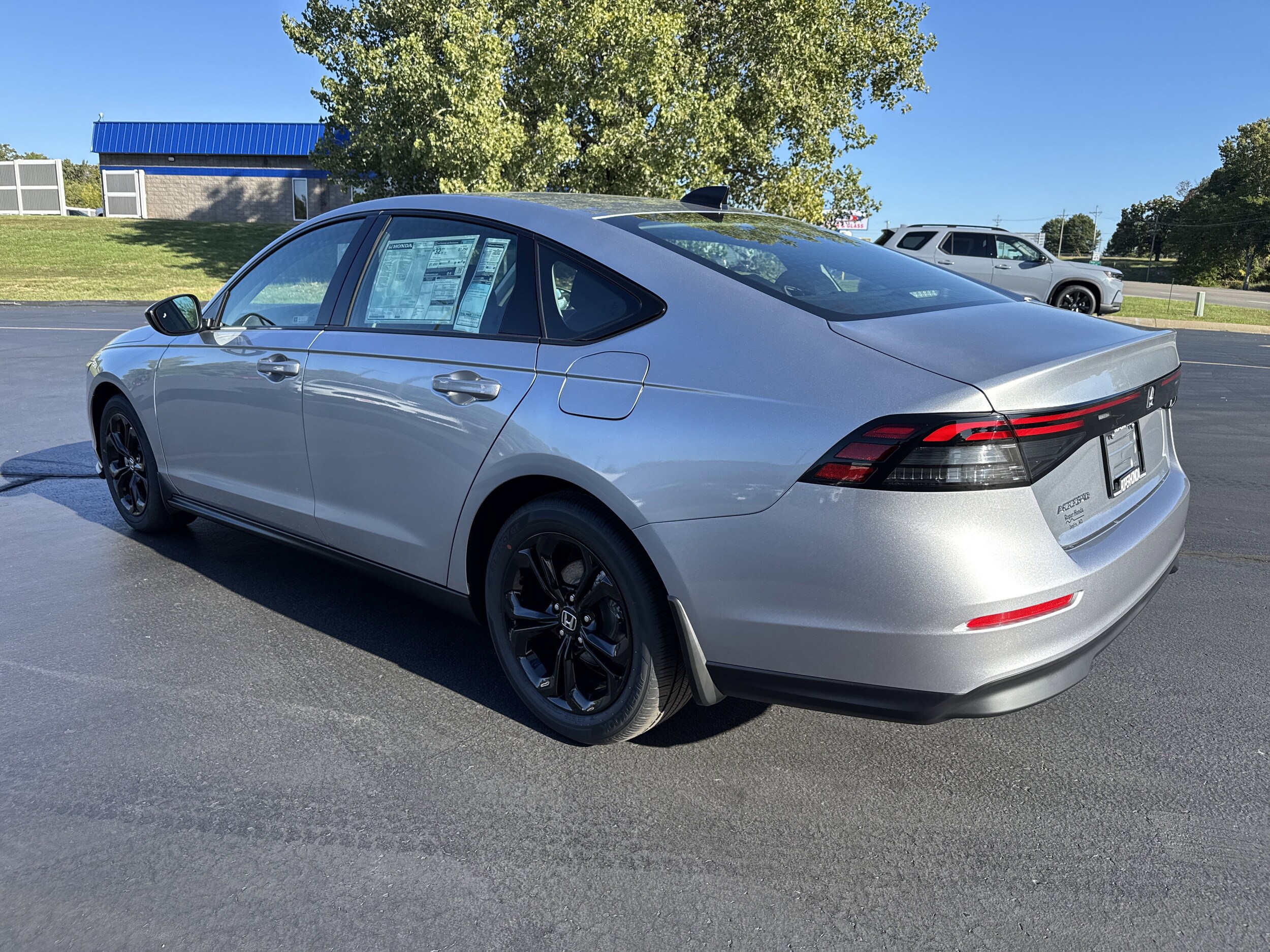 2025 Honda Accord SE photo 2