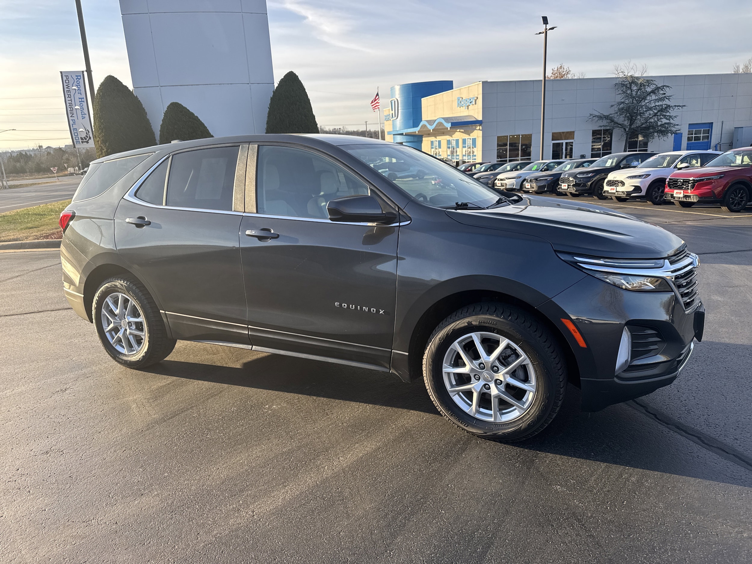 2023 Chevrolet Equinox LT's photo