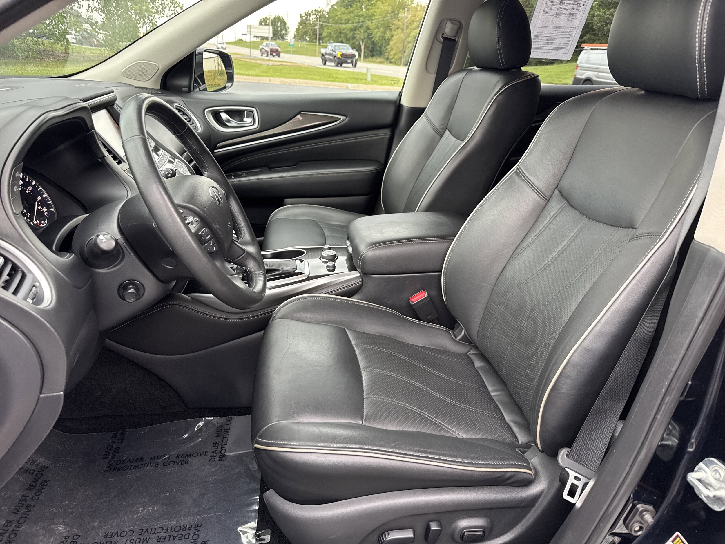 2019 Infiniti QX60 Luxe photo 4