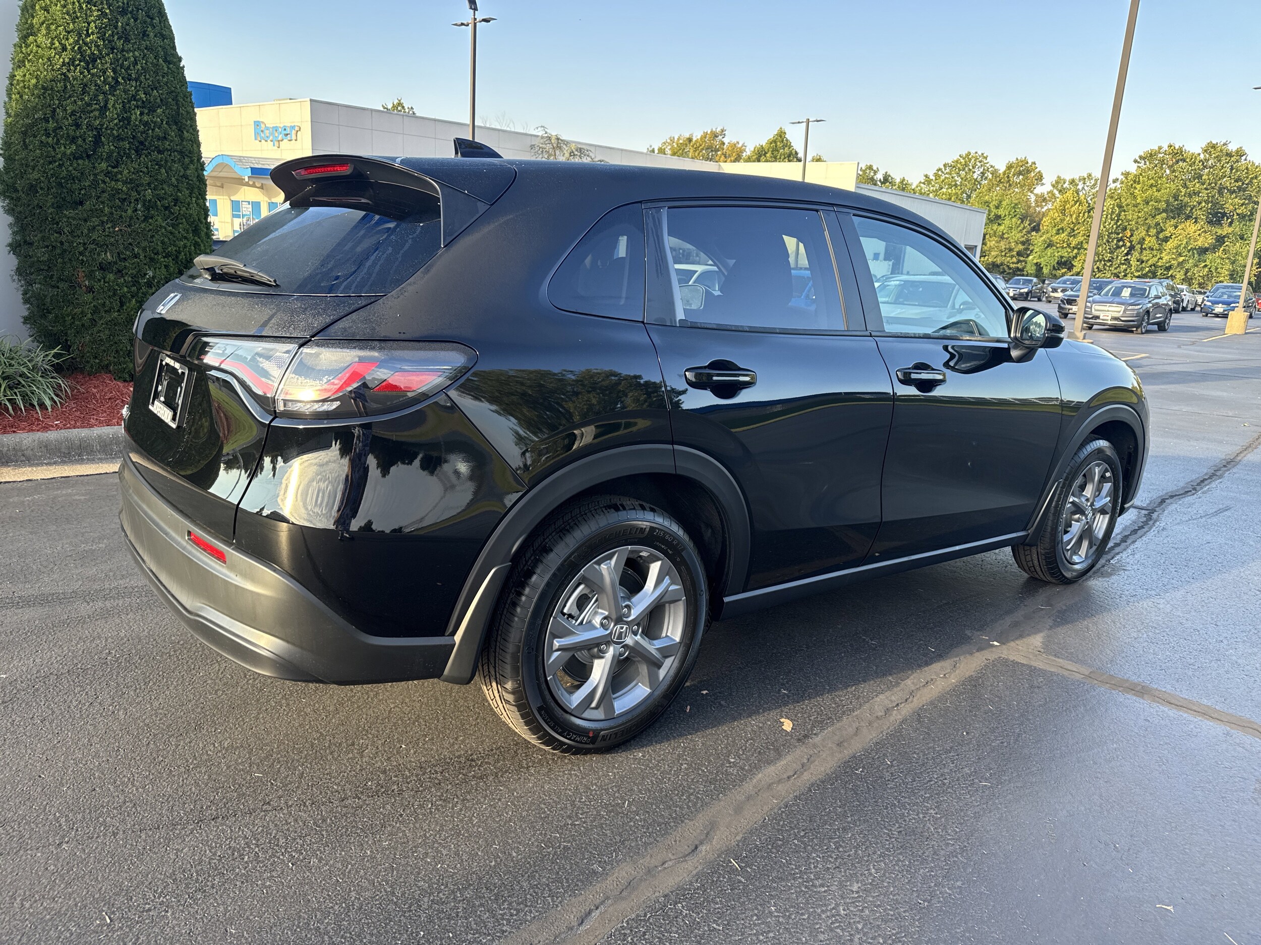 2026 Honda HR-V LX photo 4