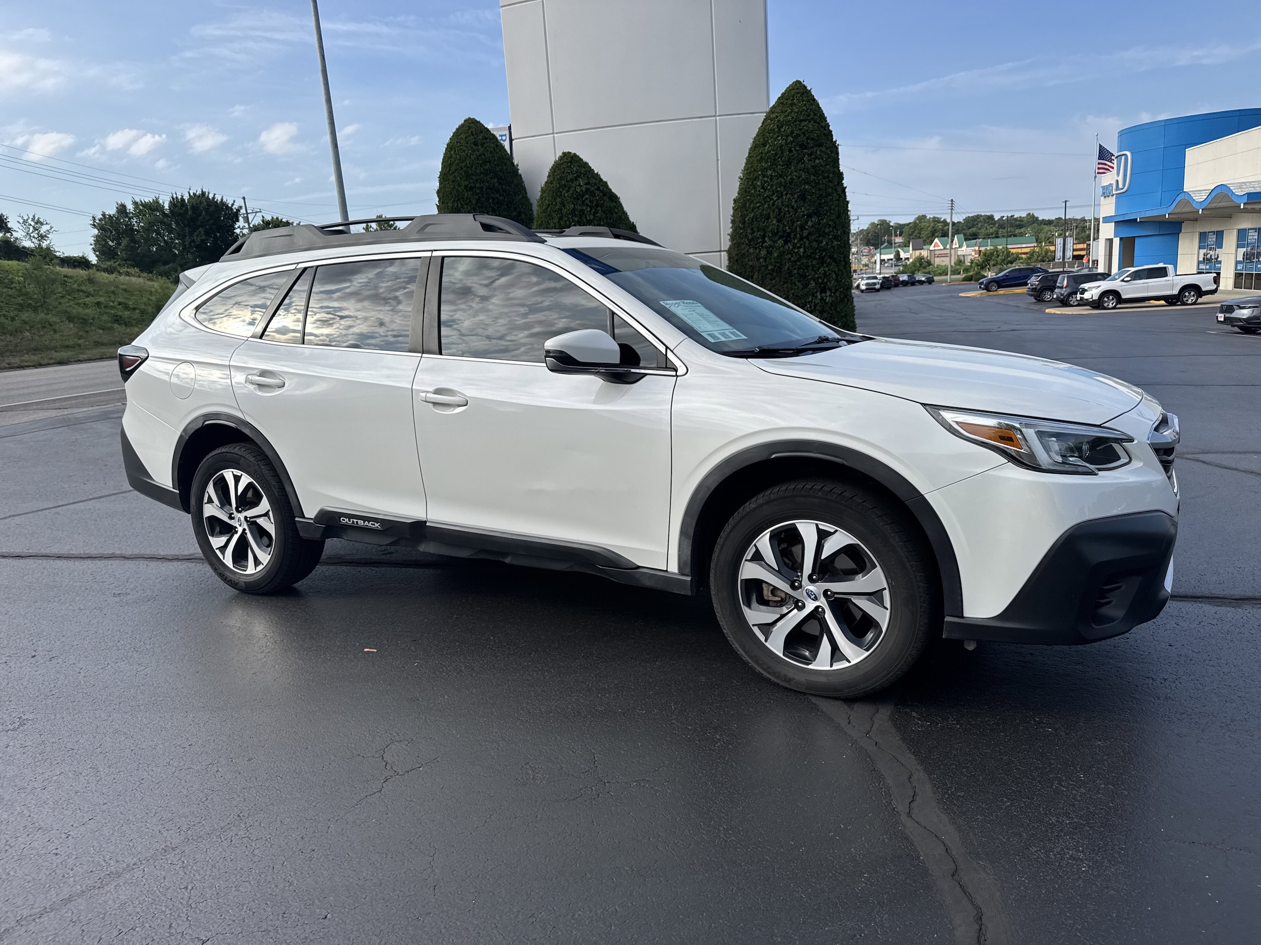 2020 Subaru Outback Limited's photo